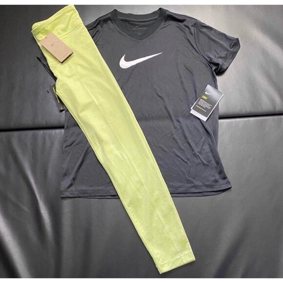 NWT Nike Leggings & Tee Set Girls Youth Size Large+ - Picture 1 of 5